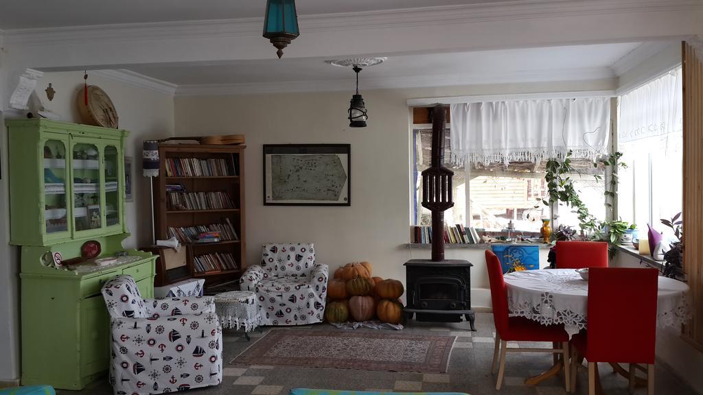 Lipsos Hotel Yeniliman Extérieur photo