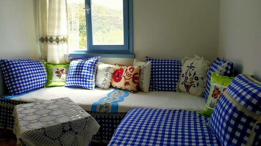 Lipsos Hotel Yeniliman Extérieur photo